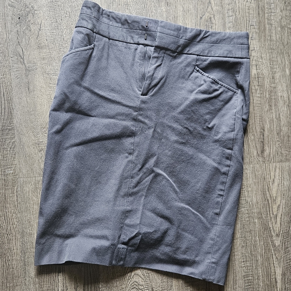 Banana Republic charcoal pencil skirt
